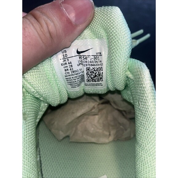 Size 10 - Nike Air Zoom Vomero 5 Vapor Green main image 10